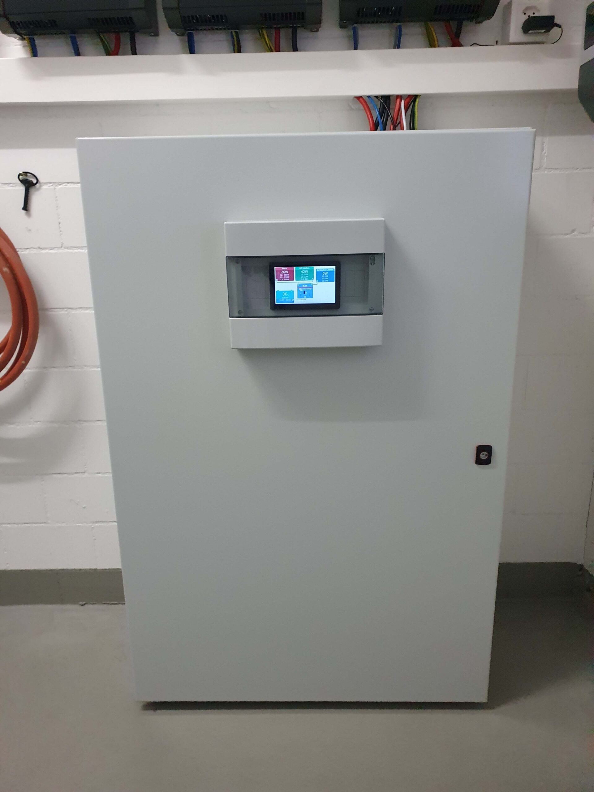 menzi technik battery backup system